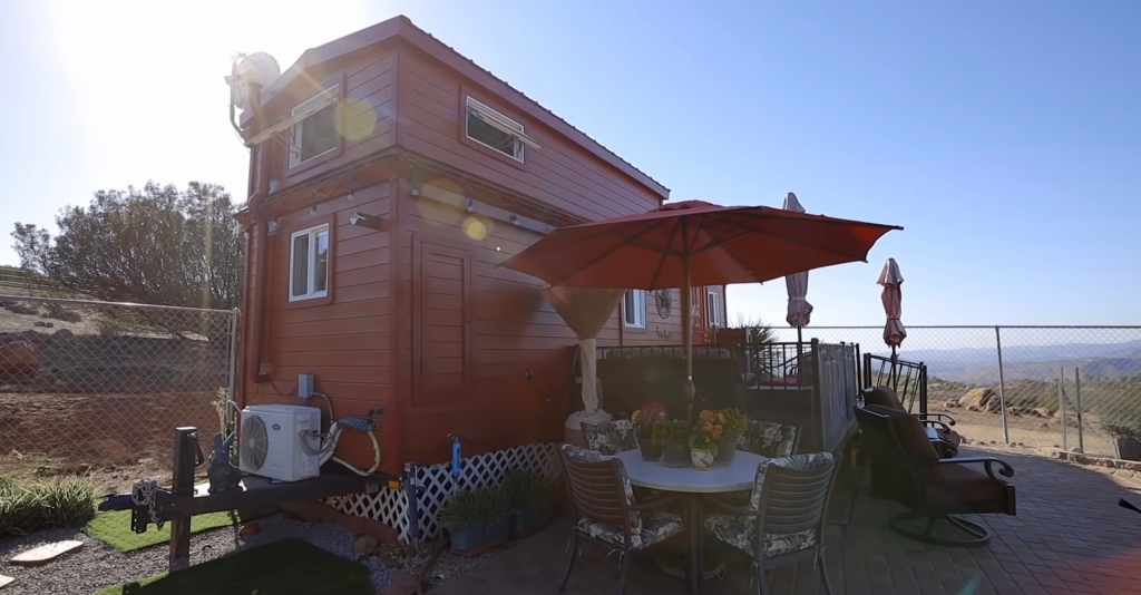 RETIRED | Tiny home for older woman | off grid living is less expensive